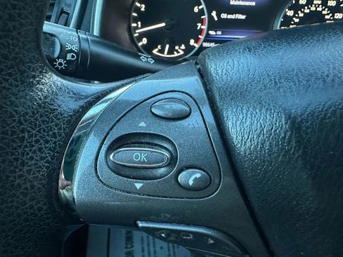 Used 2019 Nissan Murano S image 29