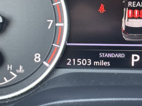 Used 2025 Nissan Rogue SV FWD image 28