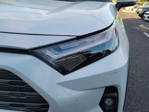 Used 2025 Toyota RAV4 Limited image 9