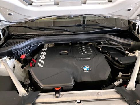 Used 2025 BMW X4 xDrive30i AWD/4WD image 28