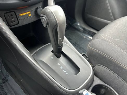 Used 2020 Chevrolet Trax LT FWD image 31