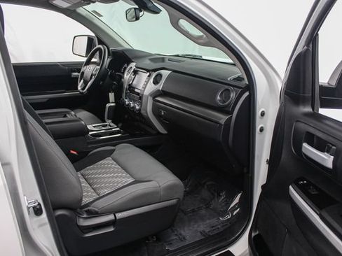 Used 2021 Toyota Tundra SR5 AWD/4WD image 27