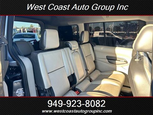 Used 2015 Ford Transit Connect Titanium image 8