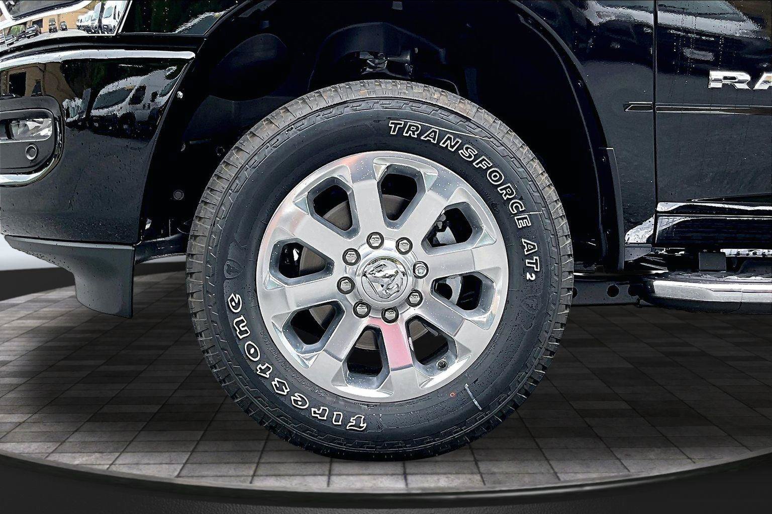 New 2026 RAM 2500 Laramie AWD/4WD image 12