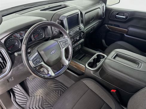 Used 2021 Chevrolet Silverado 1500 LT Trail Boss image 11