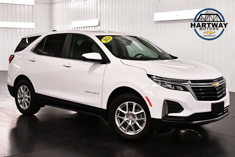 Used 2024 Chevrolet Equinox LT FWD image 1