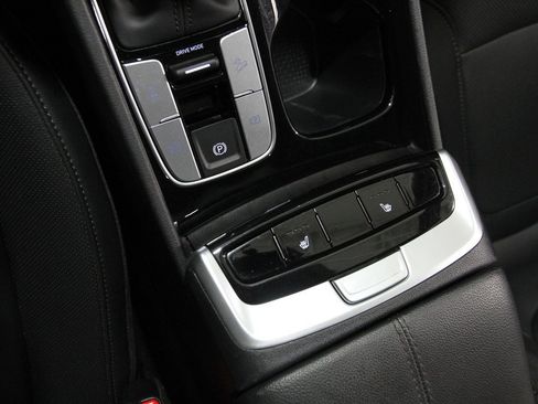 Certified 2024 Hyundai Santa Cruz Night image 16