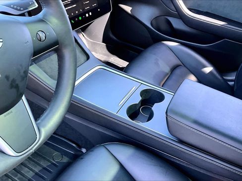 Used 2023 Tesla Model 3 Standard Range RWD image 16