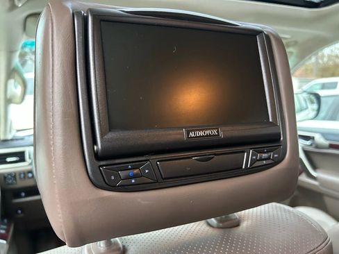 Used 2011 Lexus GX 460 image 12