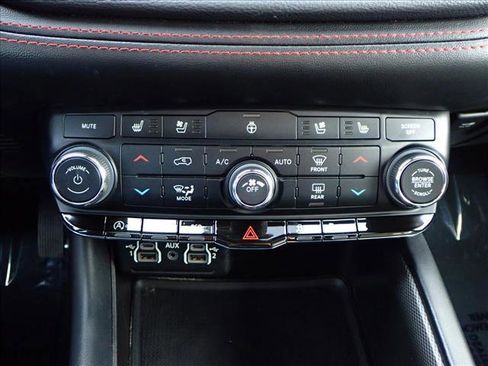 Used 2023 Dodge Durango GT image 21