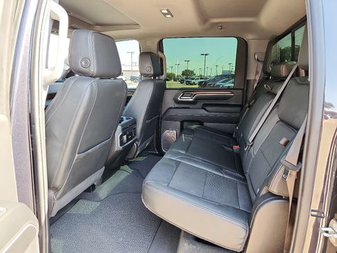 Used 2024 GMC Sierra 3500 Denali w/ Denali Reserve Package AWD/4WD image 14