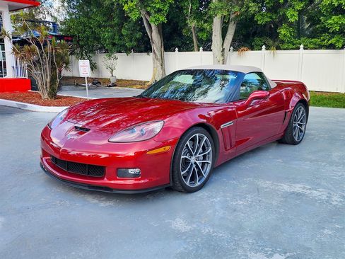 Used 2012 Chevrolet Corvette Grand Sport w/ 3LT Preferred Equipment Group RWD image 12