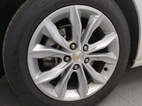 Used 2022 Chevrolet Malibu LT image 31