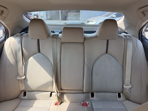 Used 2020 Toyota Camry LE w/ Carpet Mat Package FWD image 12