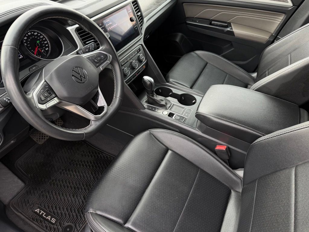 Used 2021 Volkswagen Atlas Cross Sport SE FWD image 17