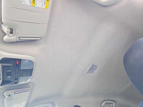 Certified 2023 Subaru Crosstrek 2.0i Premium image 30