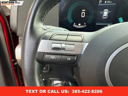 Used 2025 Hyundai Kona SEL image 20