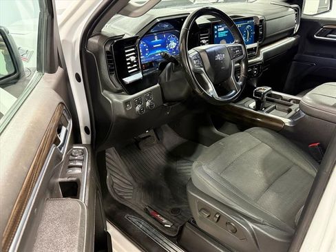Used 2023 Chevrolet Silverado 1500 LT Trail Boss w/ Protection Package image 10