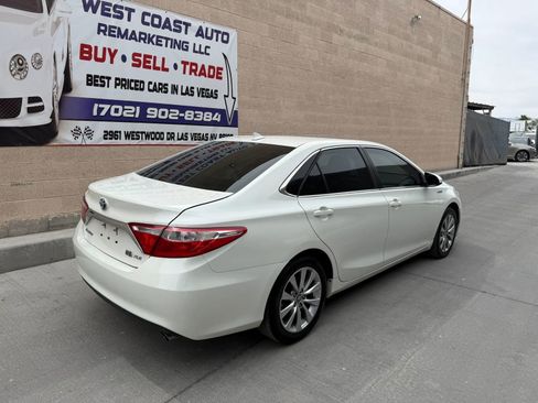 Used 2017 Toyota Camry XLE FWD image 4