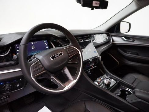 New 2024 Jeep Grand Cherokee Limited 4xe w/ Luxury Tech Group II image 12