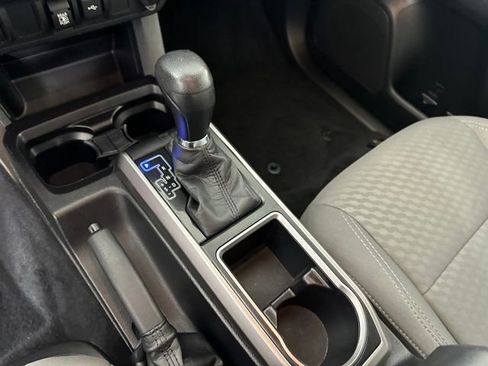 Used 2021 Toyota Tacoma SR5 image 20