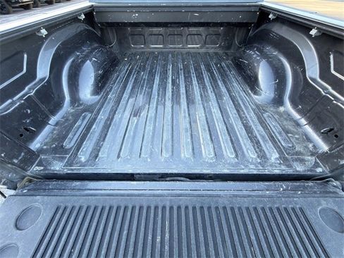 Used 2015 RAM 1500 Laramie w/ Convenience Group image 27