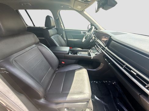 Used 2024 Hyundai Santa Fe Limited AWD/4WD image 28