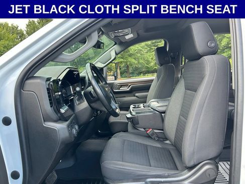 Used 2024 Chevrolet Silverado 3500 LT AWD/4WD image 4