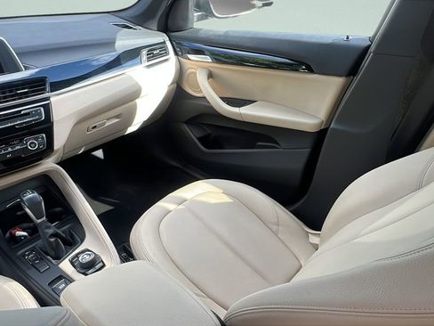Used 2017 BMW X1 sDrive28i FWD image 13