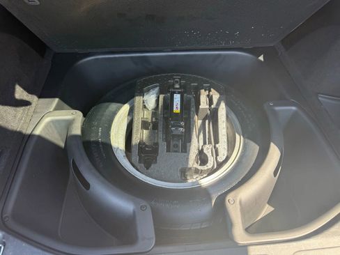 Used 2020 Jeep Grand Cherokee Limited AWD/4WD image 39