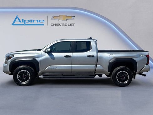 Used 2024 Toyota Tacoma TRD Off-Road w/ TRD Off Road Premium Package AWD/4WD image 2