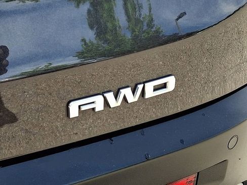 Used 2017 GMC Acadia SLT AWD/4WD image 29