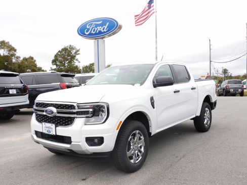 New 2025 Ford Ranger XLT w/ Chrome Accent Package image 1