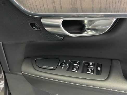Used 2023 Volvo S90 B6 Ultimate w/ Protection Package Premier image 46