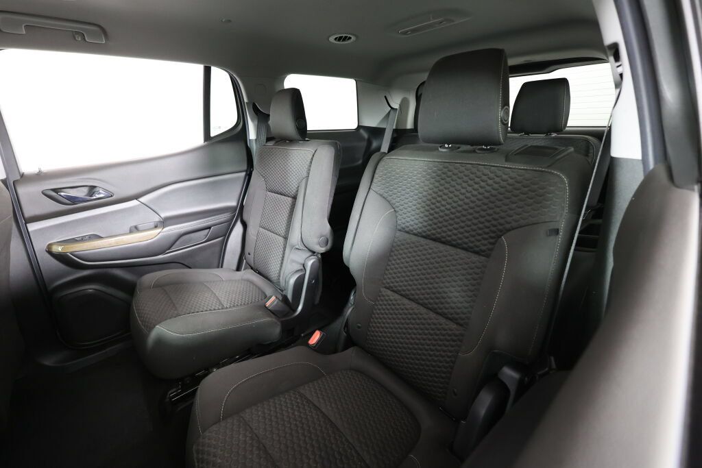 Used 2019 GMC Acadia SLE w/ Driver Alert Package I AWD/4WD image 16