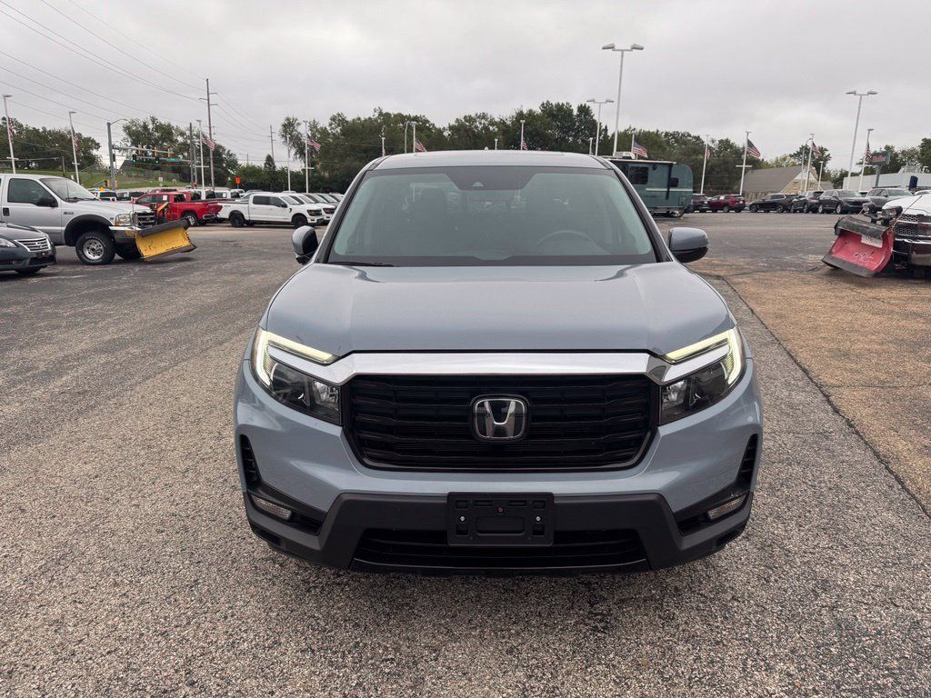 Used 2023 Honda Ridgeline RTL-E image 2