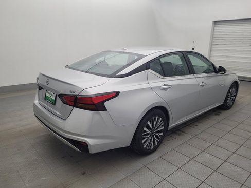 Used 2023 Nissan Altima 2.5 SV image 9