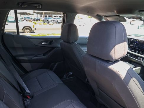 Used 2026 Chevrolet Equinox LT FWD image 17