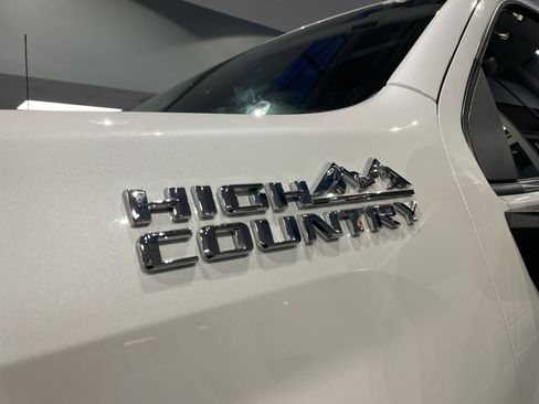 Used 2024 Chevrolet Silverado 3500 High Country w/ Technology Package AWD/4WD image 42
