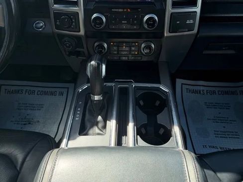 Used 2019 Ford F150 Platinum w/ FX4 Off-Road Package AWD/4WD image 20