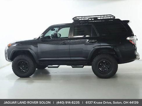 Used 2021 Toyota 4Runner SR5 Premium w/ Moonroof Package AWD/4WD image 4