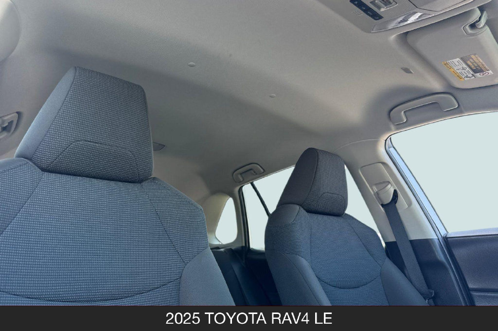 Used 2025 Toyota RAV4 LE FWD image 20