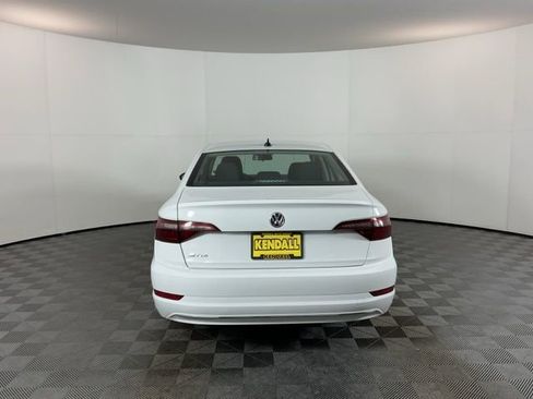 Used 2021 Volkswagen Jetta R-Line FWD image 6