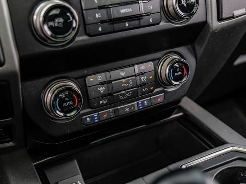 Used 2019 Ford F150 Raptor w/ Equipment Group 802A Luxury AWD/4WD image 65