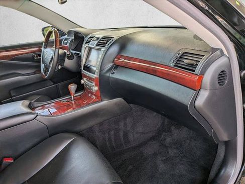 Used 2011 Lexus LS 460 AWD w/ Luxury Value Edition image 21