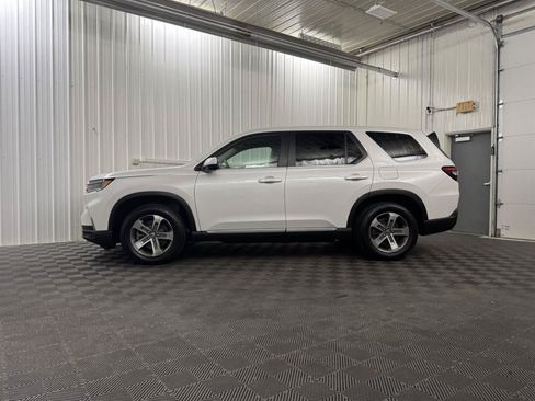 Used 2023 Honda Pilot EX-L image 2