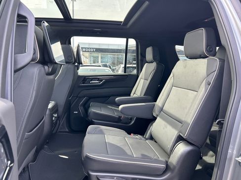 New 2026 GMC Yukon XL Elevation w/ Elevation Premium Package image 36