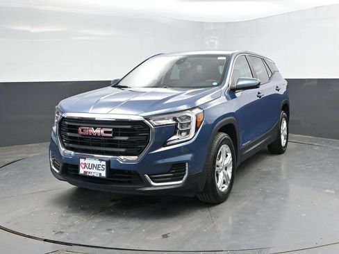 Used 2024 GMC Terrain SLE AWD/4WD image 5
