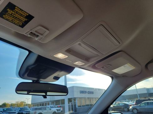 Certified 2024 Ford Maverick Lariat w/ 4K Tow Package image 30