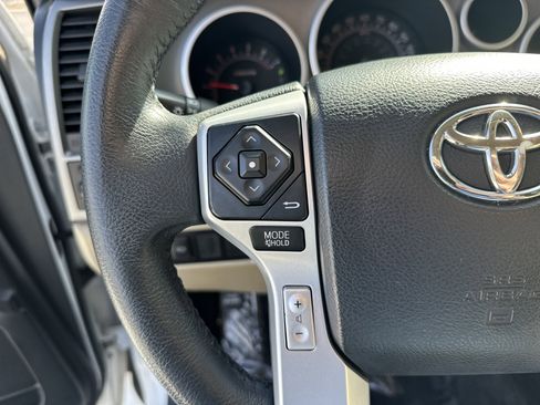 Used 2017 Toyota Sequoia SR5 w/ Premium Package image 19